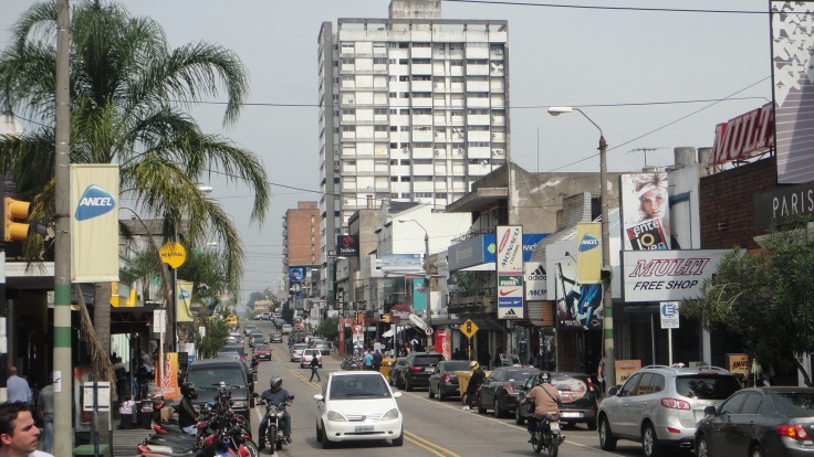 Avenida Sarandi - a principal Rua de Compras
